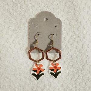 Mod Daisy Flower Handmade Dangle Earrings